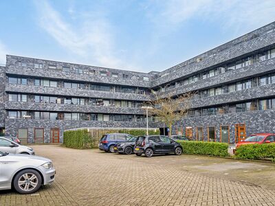 Rottumeroog 92, Hoofddorp