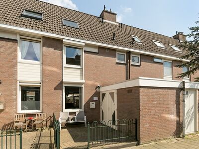 Repelvoorde 11, Spijkenisse