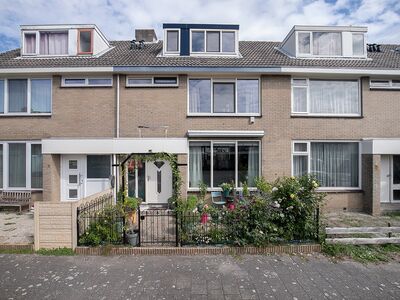 Castorstraat 6, Spijkenisse